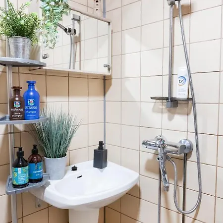 Lepikko - Helppoa Majoitusta, Easy