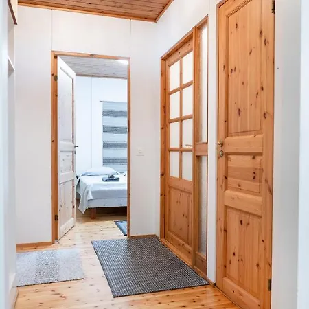 Lepikko - Helppoa Majoitusta, Easy *