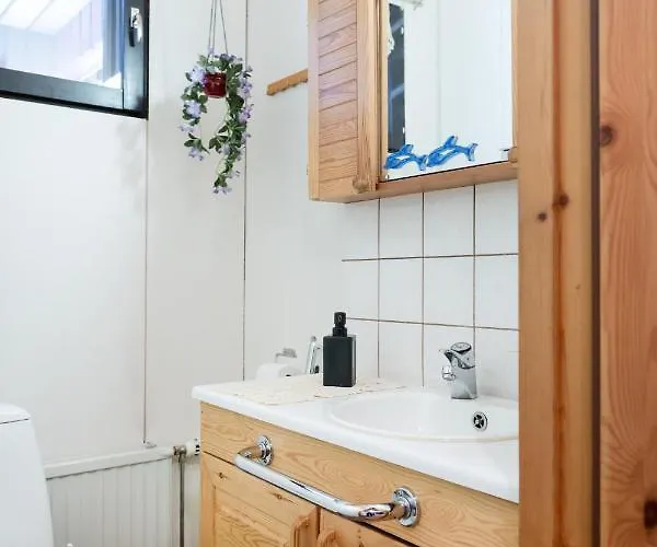 Lepikko - Helppoa Majoitusta, Easy *